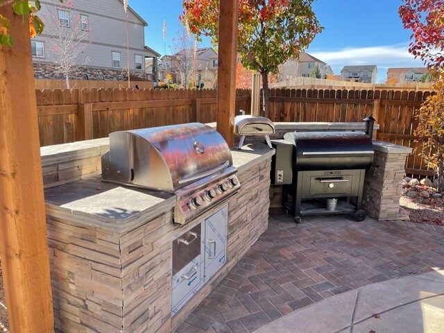 outdoor kitchen in Denver, CO